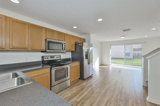 6824 DARTMOUTH HILL STREET, Riverview, FL 33578