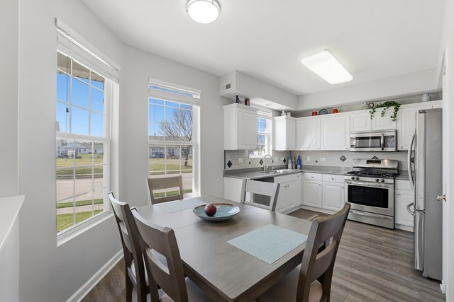 12994 Patriot Way, Huntley, IL 60142