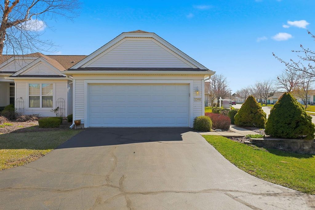 12994 Patriot Way, Huntley, IL 60142