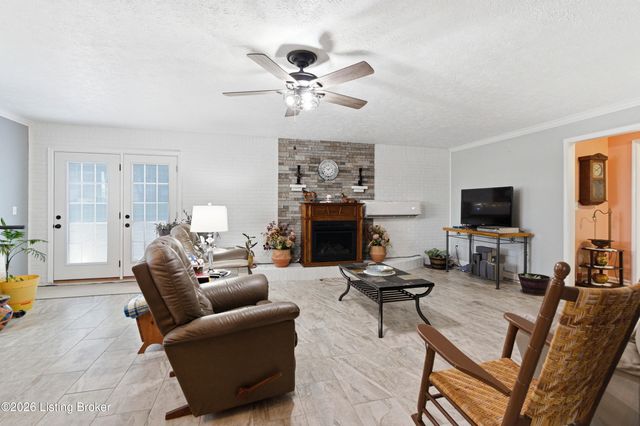 1582 Stringtown Rd, Bardstown, KY 40004