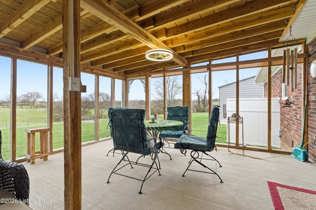 1582 Stringtown Rd, Bardstown, KY 40004