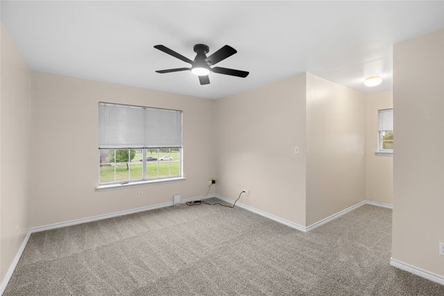 392 Old Highway 6, Howe, TX 75459