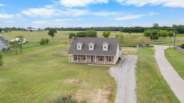 392 Old Highway 6, Howe, TX 75459