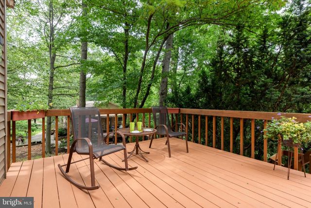 2861 SPRING VALLEY RD, Lancaster, PA 17601