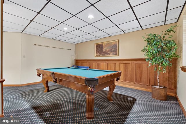 2861 SPRING VALLEY RD, Lancaster, PA 17601