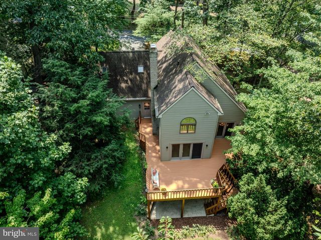 2861 SPRING VALLEY RD, Lancaster, PA 17601