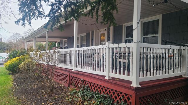 2 Addison Lane, Greenvale, NY 11548