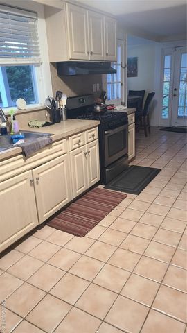 2 Addison Lane, Greenvale, NY 11548