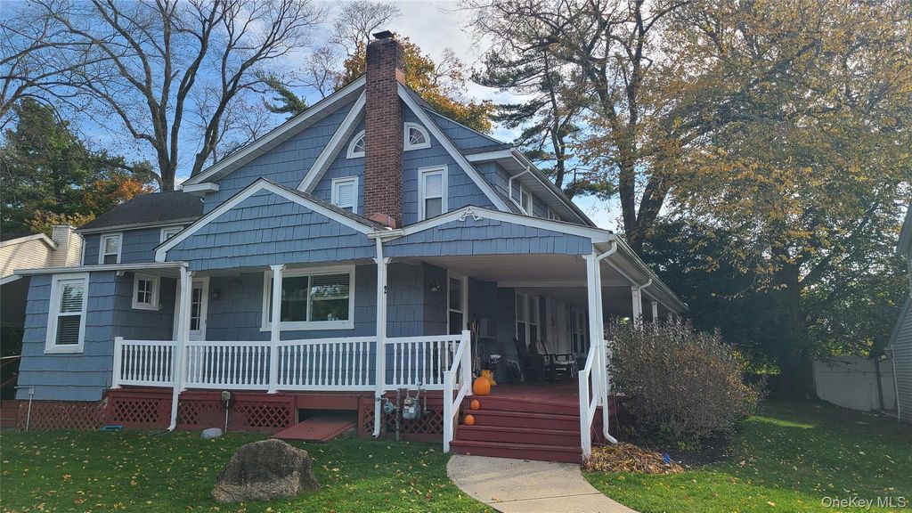 2 Addison Lane, Greenvale, NY 11548