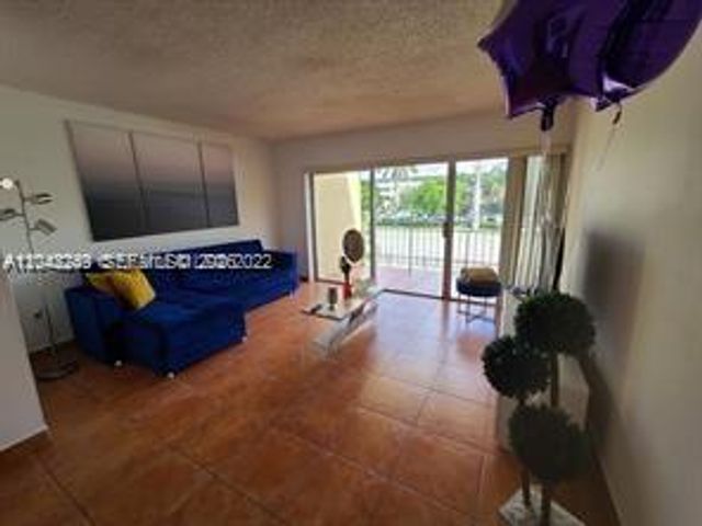 20 NW 87th Avenue A214, Miami, FL 33172