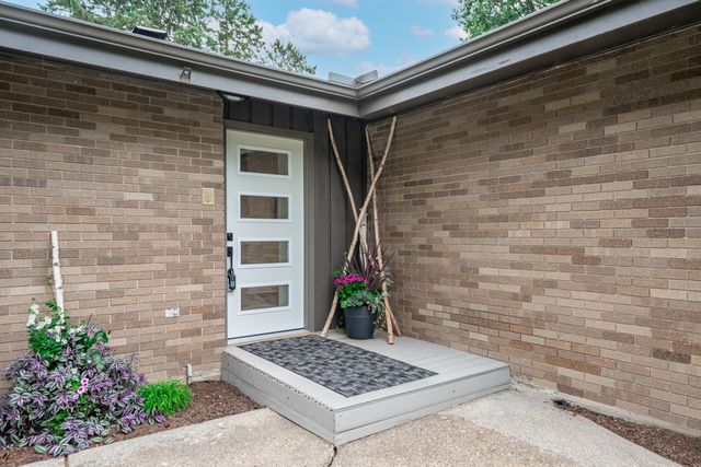 5075 WELSH Road, Rockford, IL 61107