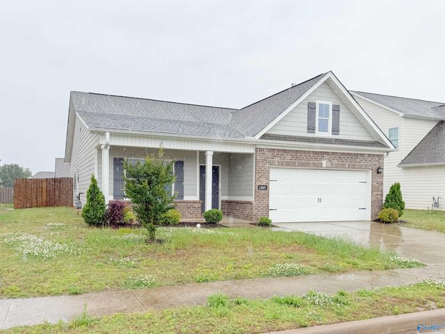13027 Lantern Pointe Way, Harvest, AL 35749