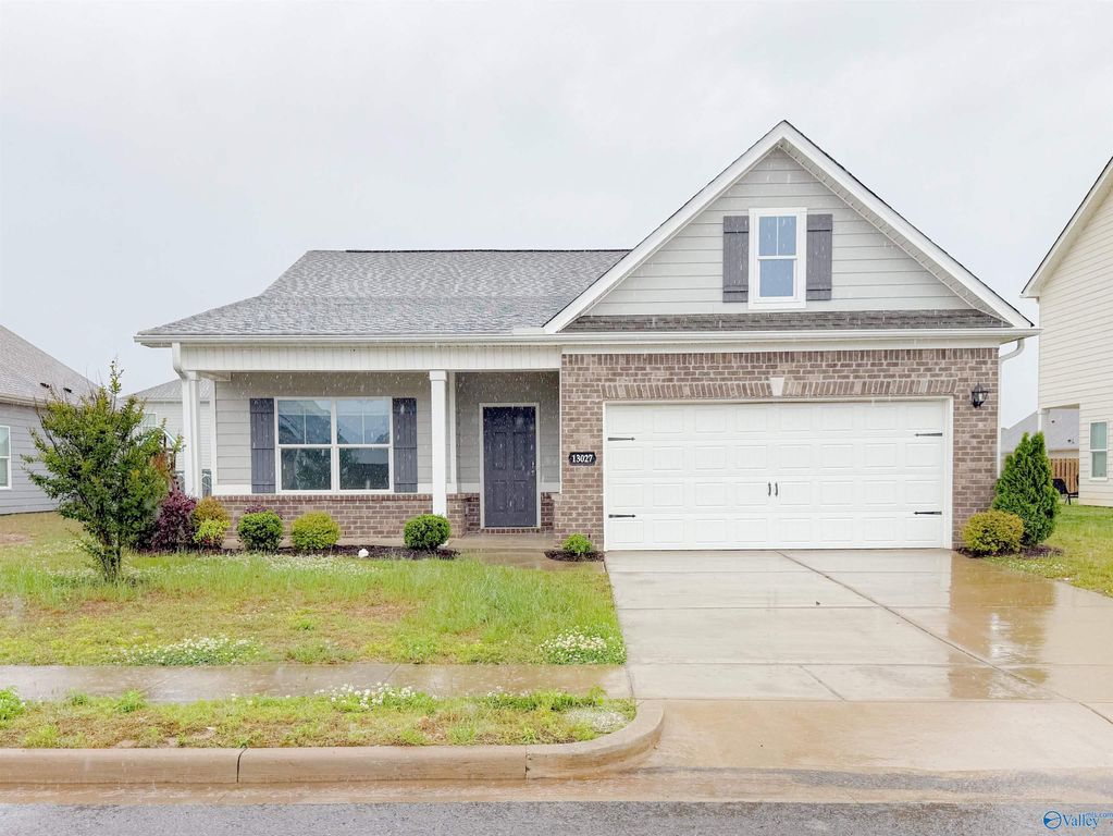 13027 Lantern Pointe Way, Harvest, AL 35749