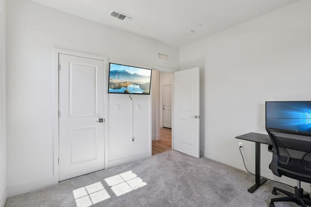 3946 Needham St, Tracy, CA 95377