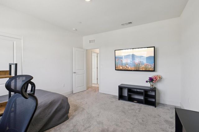 3946 Needham St, Tracy, CA 95377