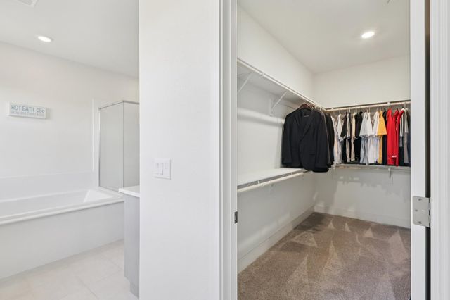 3946 Needham St, Tracy, CA 95377