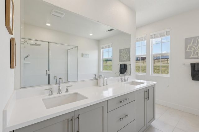 3946 Needham St, Tracy, CA 95377