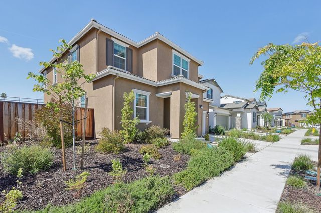 3946 Needham St, Tracy, CA 95377