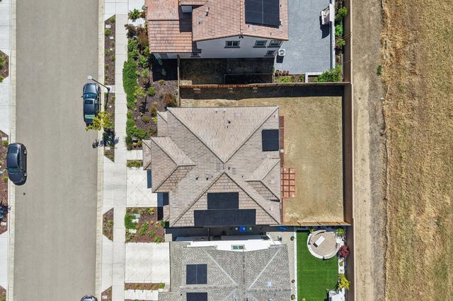 3946 Needham St, Tracy, CA 95377