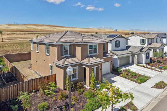 3946 Needham St, Tracy, CA 95377