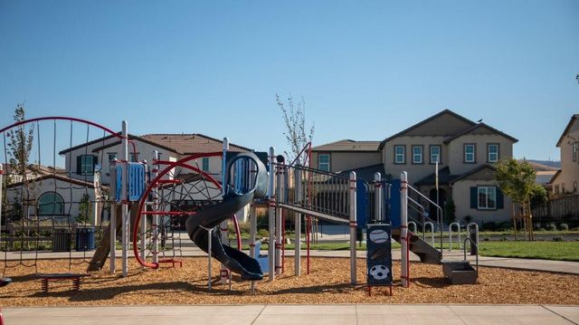 3946 Needham St, Tracy, CA 95377