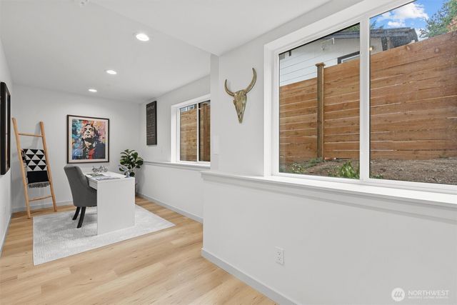 5446 40th Avenue SW, Seattle, WA 98136