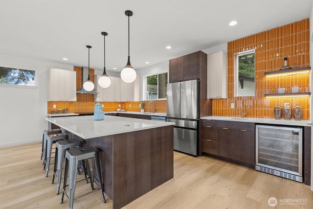 5446 40th Avenue SW, Seattle, WA 98136
