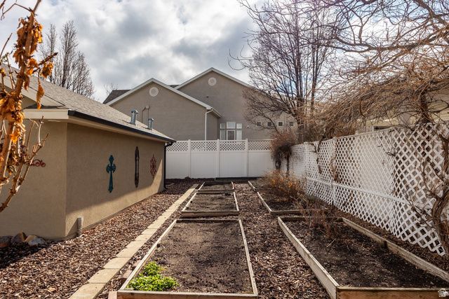 1383 W 9950 S, South Jordan, UT 84095