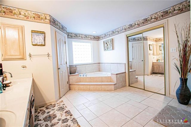 3606 N 34th Lane, Mcallen, TX 78501