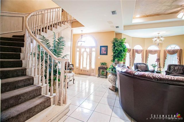 3606 N 34th Lane, Mcallen, TX 78501