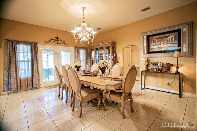 3606 N 34th Lane, Mcallen, TX 78501