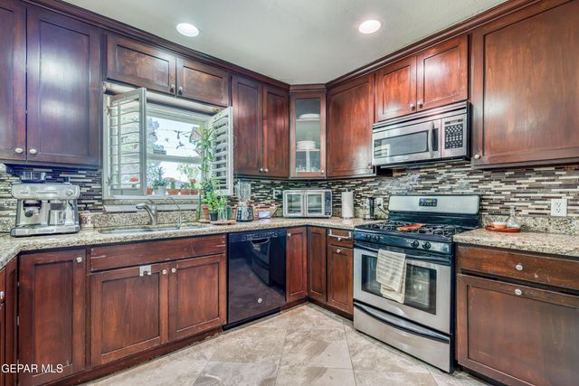 11308 SUNDANCE Avenue, El Paso, TX 79936