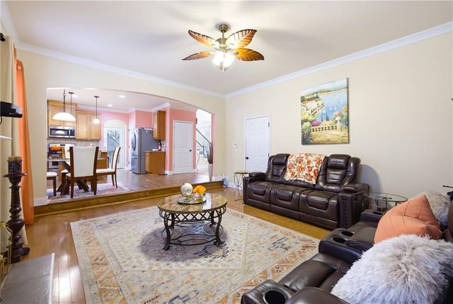 2149 Shadow Oak Trail, Loganville, GA 30052