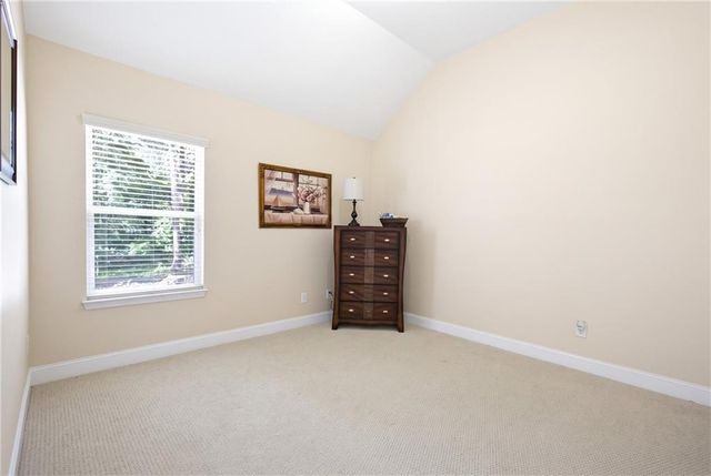 2149 Shadow Oak Trail, Loganville, GA 30052
