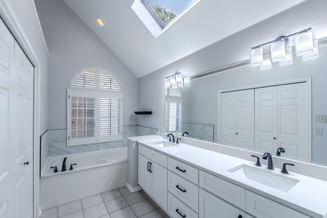 3107 Lake Oak Drive, Arlington, TX 76017