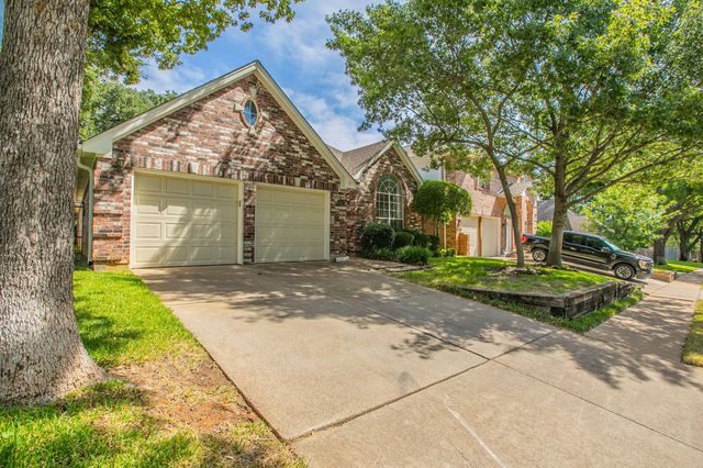 3107 Lake Oak Drive, Arlington, TX 76017