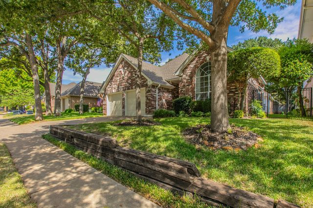 3107 Lake Oak Drive, Arlington, TX 76017