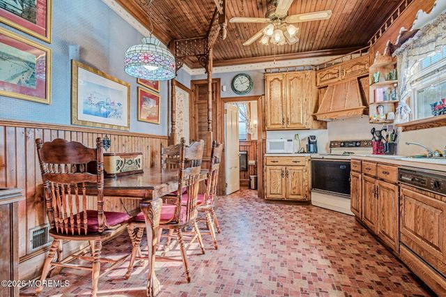 62 Lake Avenue, Ocean Grove, NJ 07756