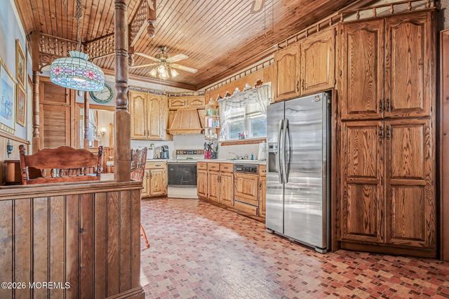 62 Lake Avenue, Ocean Grove, NJ 07756