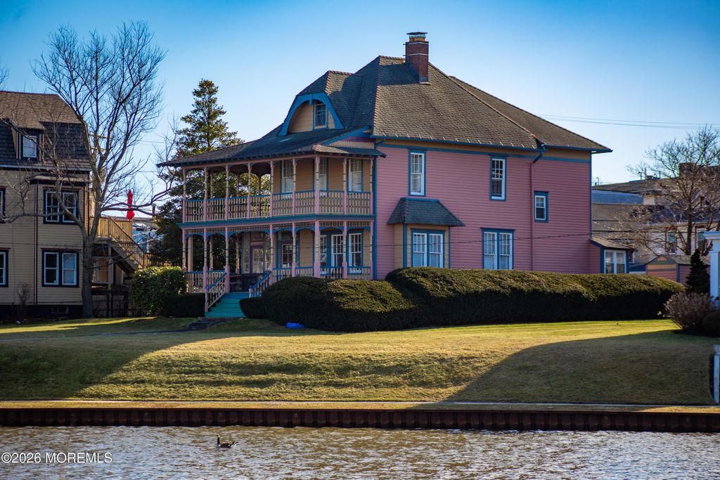 62 Lake Avenue, Ocean Grove, NJ 07756