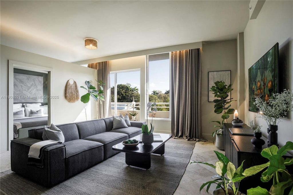 3250 Grand Ave 306, Miami, FL 33133