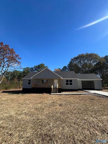 102 Shady Lane, Geraldine, AL 35962