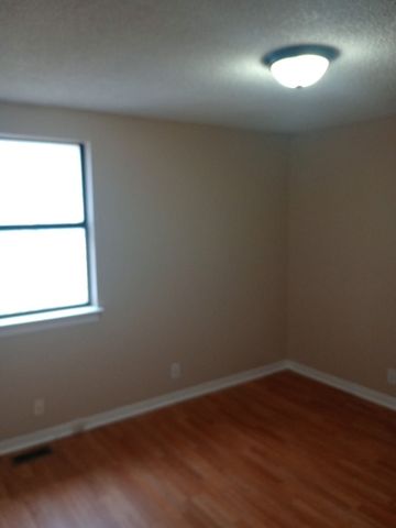 319 Grace St, Nashville, TN 37207