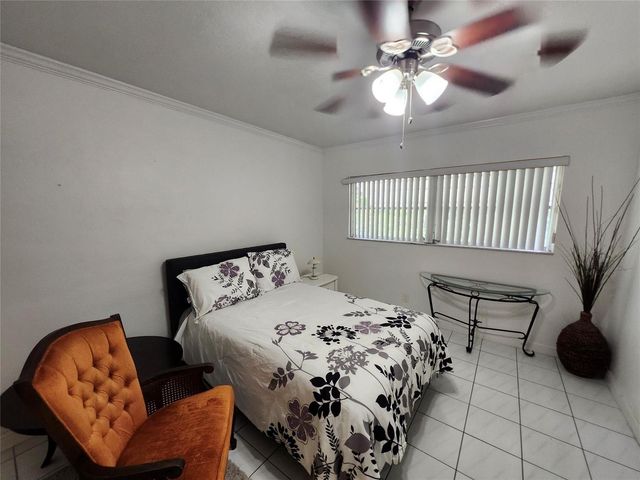 1201 Hillcrest Court 105, Hollywood, FL 33021