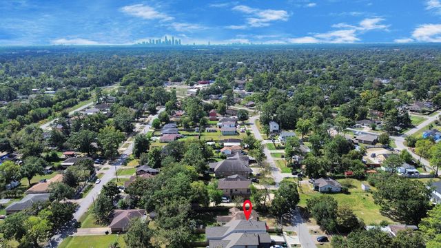 8420A Lanewood Drive, Houston, TX 77016
