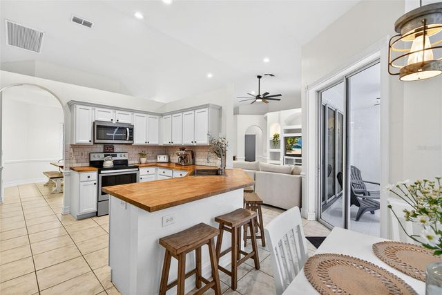 5791 GOLDEN GATE PARKWAY, Naples, FL 34116