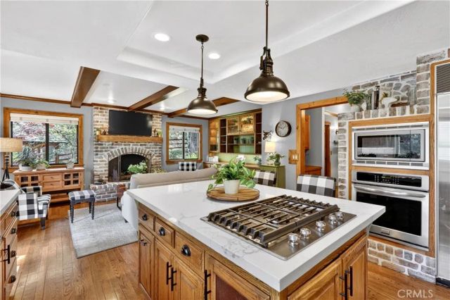 360 Riviera Drive, Lake Arrowhead, CA 92352