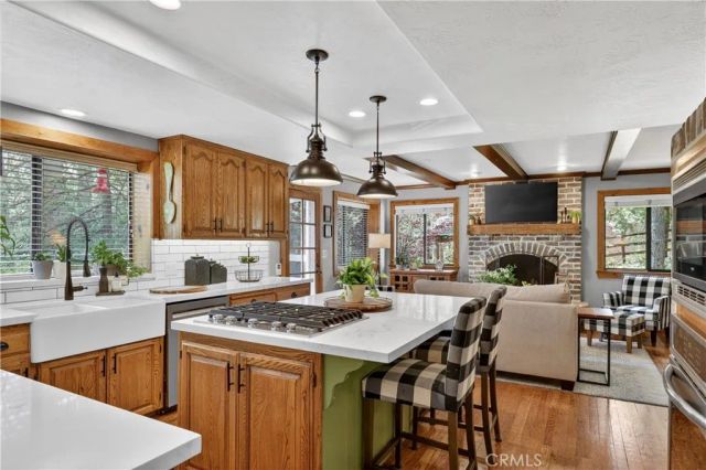 360 Riviera Drive, Lake Arrowhead, CA 92352