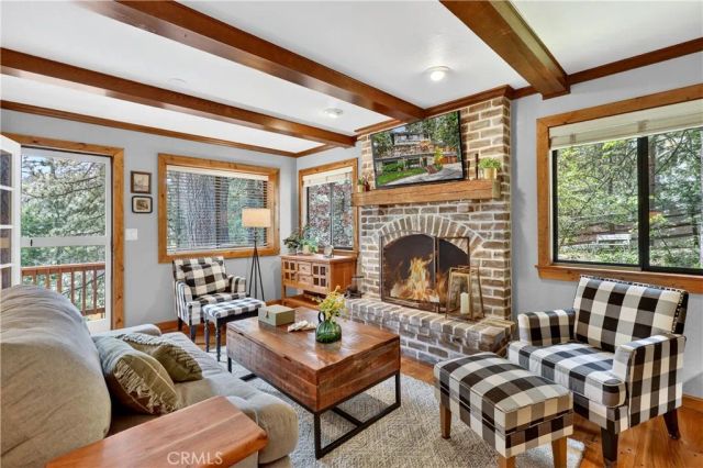 360 Riviera Drive, Lake Arrowhead, CA 92352