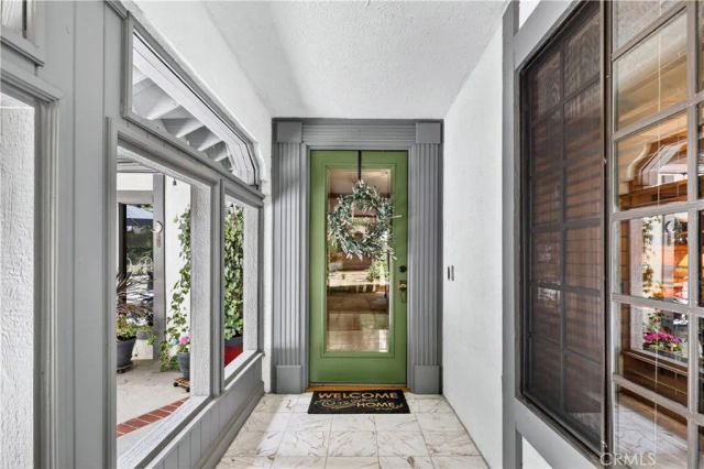360 Riviera Drive, Lake Arrowhead, CA 92352